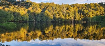 Chalet: Waterfront Cottage for Rent - Madawaska River, Calabogie