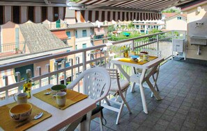 Outdoor dining - Beautiful apartment in Casarza Ligure with WiFi (Casarza Ligure)
