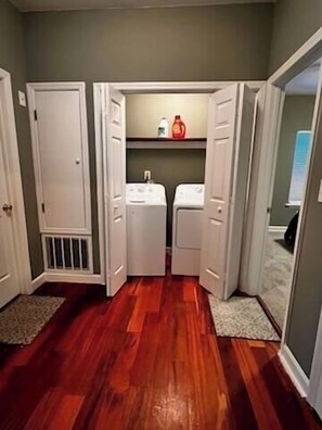 Unclassified image, 5 of 29, button - Mins to Parks • Private Fenced Yard • 3BR/Sleeps 6 (Martinez)