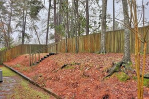 Property grounds - Mins to Parks • Private Fenced Yard • 3BR/Sleeps 6 (Martinez)