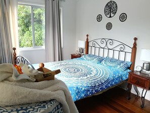 Unclassified image, 2 of 11, button - Cozy 1-bedroom house in pleasant Slacks Creek with AC (Slacks Creek)