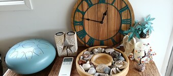 Airy, quaint hideaway with fantastic location