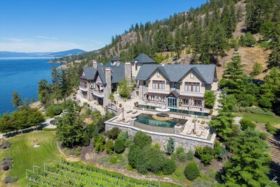 Entire Château in Kelowna, Canada