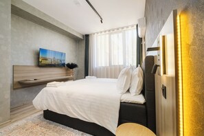 1 chambre, fer et planche à repasser, lit de bébé portatif, Wi-Fi
