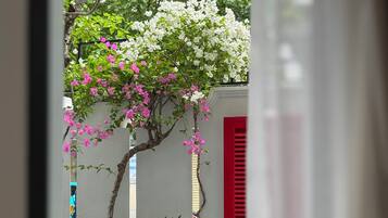 Senior Apartment, Patio, Garden View | Courtyard view