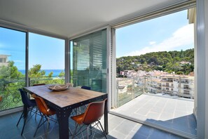 Dining - Modern apartment near the beach with terrace and sea views (Begur)