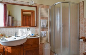 Douche, séchoir à cheveux