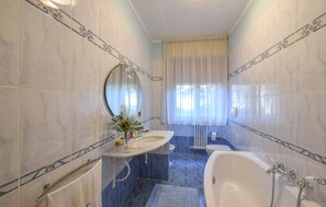 Shower - Cozy apartment in Calci (Calci)