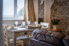 Nicht klassifiziertes Bild, 5 von 33, Schaltfläche