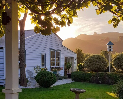 Tranquil Self-Contained Apartment Nestled in Picturesque Marlborough