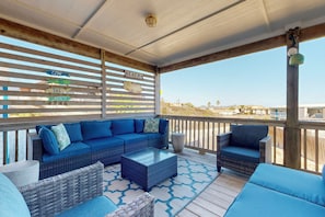 Property grounds - Private Pool, Large Back Porch, Golf Cart Access (Port Aransas)