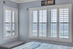2 bedrooms, iron/ironing board, free WiFi, bed sheets - NEW Listing! Direct Oceanfront 2/2 | Private Balcony | Heated Pool & Garage Parking (Ormond Beach)