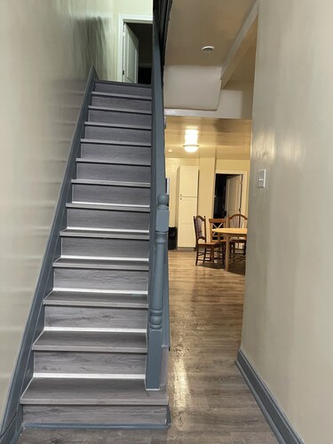 AA1  Near art museum. 1 bedroom share bathroom , kitchen