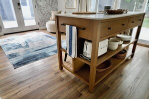 Interior - Modern Coastal Escape near the Beach & LAX (Los Angeles)