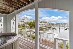 Outdoor spa tub - Charming Harbour Village home with marina-front views, ocean views, and creek views all in one! (Bald Head Island)