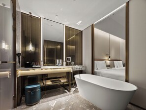 Basic Single Room, Balcony, Garden View - Wanda VistaChangchun International Movie (Changchun)