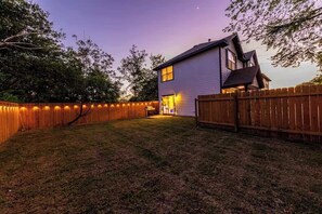 Exterior - Bohemian Bolthole: Live like a Native Austinite (Austin)