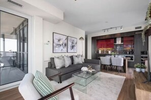 Living area - Metropolitan Marvel (Toronto)