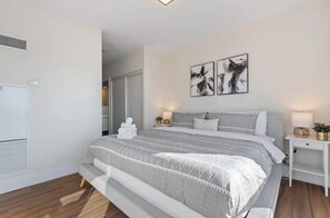 Suite presidencial | Tabla de planchar con plancha y wifi gratis 