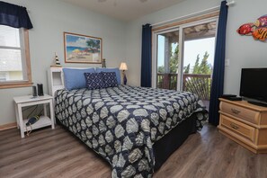 4 bedrooms, free WiFi, bed sheets - Duck Calls - 4 BR Oceanside Home w/Private Pool, Hot Tub - Dogs Allowed (Duck)