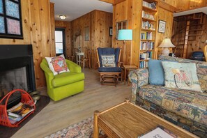 TV, fireplace, books - MacAllister - Semi-Oceanfront 3 BR Beach Bungalow - Dogs Allowed (Southern Shores)