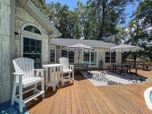 Outdoor dining - One Particular Harbour - 5 BR Single Level Ranch, Private Pool, Canalfront (Southern Shores)