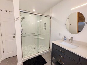 Shower, towels - One Particular Harbour - 5 BR Single Level Ranch, Private Pool, Canalfront (Southern Shores)