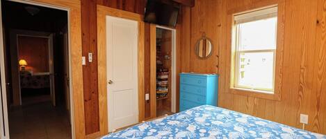 5 chambres, accès au Wi-Fi (inclus), literie fournie