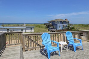Terrace/patio - Papa's Legacy - 5 BR Semi-Oceanfront Home w/Private Pool & Ocean Views (Southern Shores)
