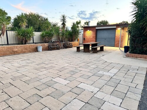 Cosy Queen Room Charleville