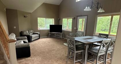 Charming 3-bedroom house in Wasilla perfect for your getaway
