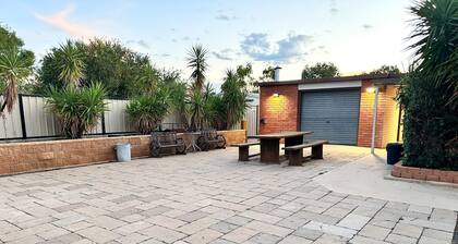 Premium Queen Charleville