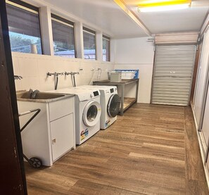 Oklassificerad bild, 2 av 9, knapp