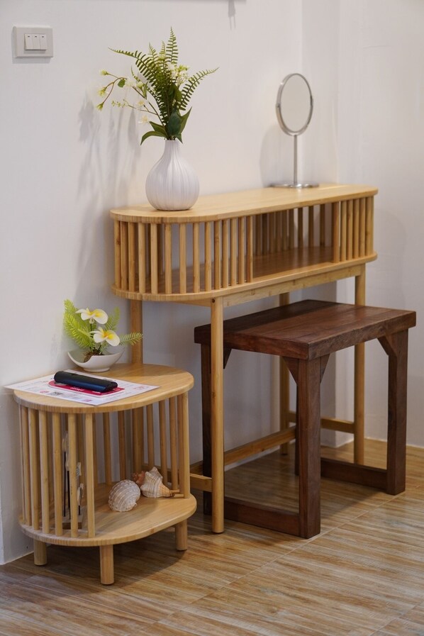 Standard Bungalow, Balcony | Interior - Hanoii House (Ko Mak)