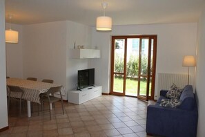 Smart TV - Cristina apartment in Sirolo with garden (Sirolo)