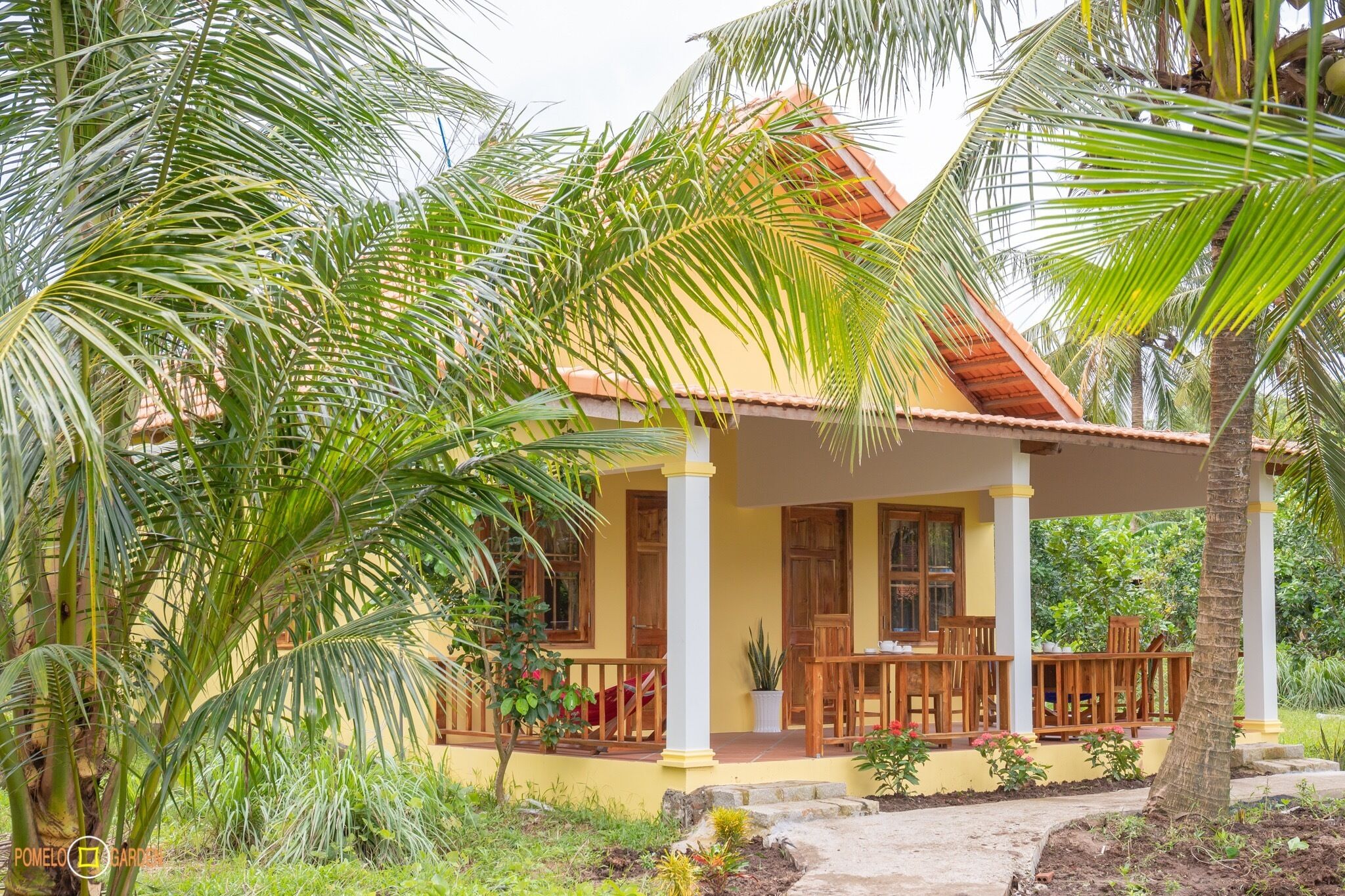 Standard Bungalow, Balcony, Garden View | In-room safe, desk, laptop workspace, blackout drapes