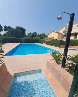 Pool - Studio de Charme avec Jardinet Privatif – Cœur du Golfe de Saint-Tropez (COGOLIN)