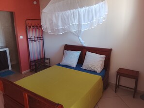 Unclassified image, 5 of 13, button - Vrbo Property (Saint-Philippe)