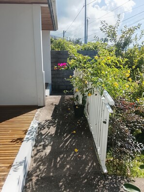 Unclassified image, 4 of 13, button - Vrbo Property (Saint-Philippe)