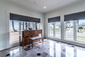 Interior - Coastal Paradise Beachfront House - Sleeps 26 (Corpus Christi)