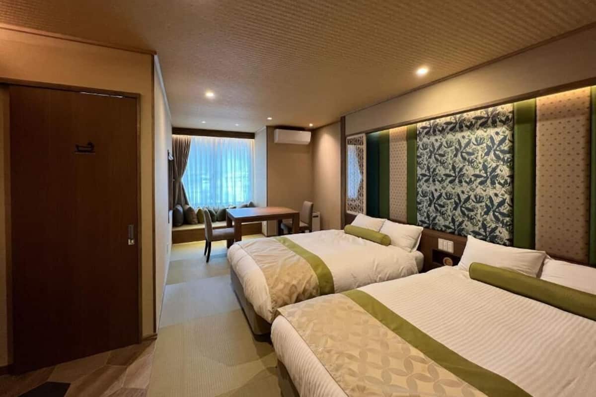 In-room safe, blackout curtains, free WiFi