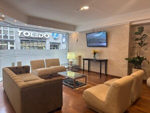 Unclassified image, 2 of 18, button - Gran Hotel Mar del Plata (Mar del Plata)