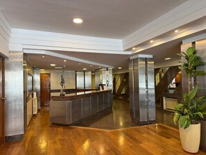 Unclassified image, 3 of 18, button - Gran Hotel Mar del Plata (Mar del Plata)