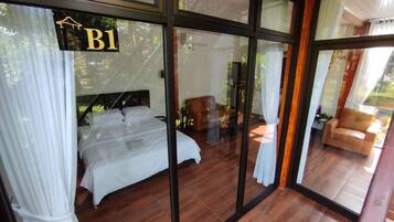 Standard Room | Free WiFi