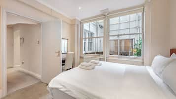 Apartment, 1 Schlafzimmer | Laptopgeeigneter Arbeitsplatz, kostenloses WLAN