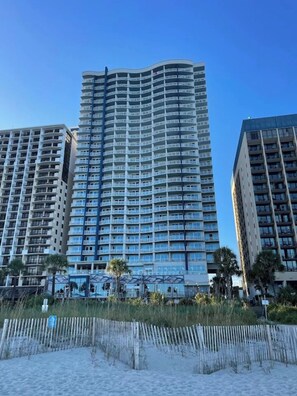 Unclassified image, 2 of 6, button