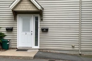 Exterior detail - Accessible Apartment Steps from Chocolate Lake (Halifax)