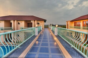 Ảnh chưa phân loại, 4 trong số 13 ảnh, nút