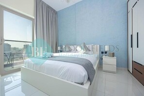 Iron/ironing board, free WiFi - Bloomfields Modern 1Bedroom In Wavez (Dubai)