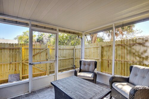 Sun, Sand & Poolside Relaxation! Ormond Beach Unit